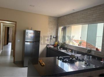 Casa · 164m² · 4 Quartos · 1 Vaga · 💎 Sobrado Encantador à Venda | Conforto, Espaço e Ótimo Custo-Benefício