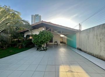 Casa · 161m² · 3 Quartos · 6 Vagas · Casa à venda em Engenheiro Luciano Cavalcante