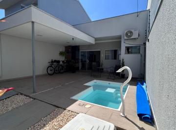 Casa de 3 quartos, Jacareí · Linda casa com piscina e armários planejados no Villa Branca, Jacareí - 5 min da