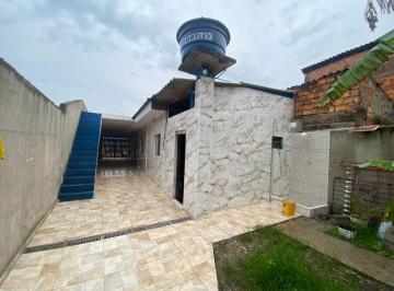 Casa de 2 quartos, Itanhaém · CASA COM KITNET NO JD. DAS PALMEIRAS - ITANHAÉM - LADO PRAIA - 950 METROS DO MAR