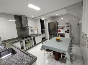 Casa de 4 quartos, Osasco · Casa sobrado com 3 dormitórios