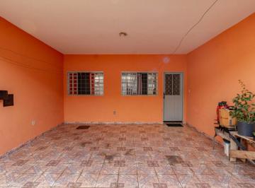 Casa · 110m² · 3 Quartos · 2 Vagas · Ótima oportunidade para morar ou investir!