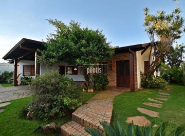 Casa · 600m² · 4 Quartos · 4 Vagas · LAGO NORTE | 4 SUÍTES | 600M² ÚTEIS