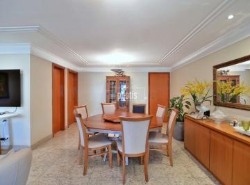 Apartamento · 224m² · 4 Quartos · 2 Vagas · SQN 110 - APARTAMENTO EXCLUSIVO NA ASA NORTE!