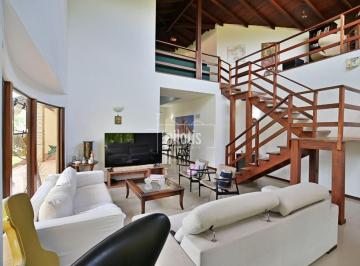 Casa · 458m² · 4 Quartos · 4 Vagas · Casa de 458m² em lote de 3.000m²