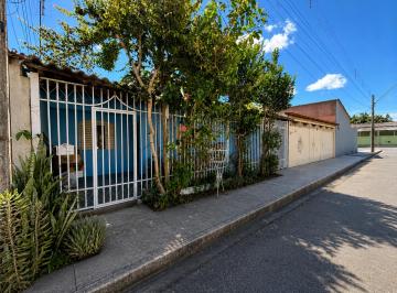 Casa de 3 quartos, Santa Maria · Casa com 3 quartos e 130 m² à venda em Santa Maria