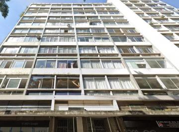 Apartamento de 3 quartos, São Paulo · Belíssimo apto Duplex assinado por arquiteto de época Jaques Pilon