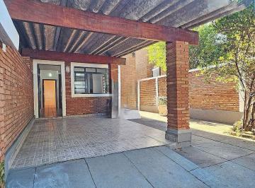 Casa de 2 quartos, Atibaia · Casa a venda em Atibaia, sobrado, 2 dorm R$ 495 mil