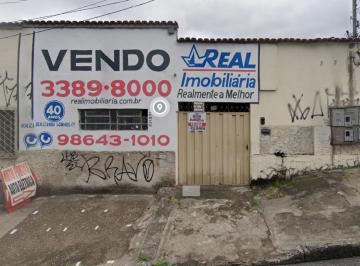 Comercial , Belo Horizonte · Lote com 4 casas de 2 quartos com banheiro.