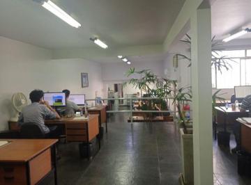 Casa de 7 quartos, São Paulo · EM LOCAL DE EXCELENTE FLUX.O DE TRANSPORTES, AO LADO DA RUA PIO XI