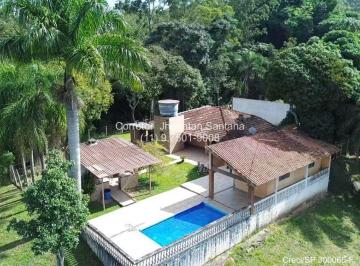 Rural de 4 quartos, Biritiba-Mirim · Chácara a venda - Fundo pra represa!