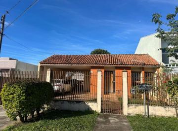 Casa de 3 quartos, Curitiba · Terreno amplo com casa averbada no Capão Raso – 379,50 m² de terreno e 126 m² de área construída
