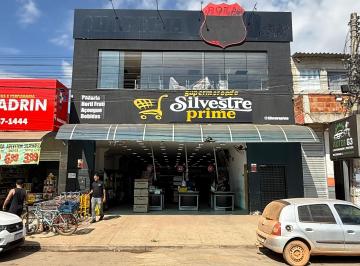 Comercial , Vila Estrutural · Prédio 540m² sem Pilares internos, Renda Imediata, Avenida Comercial em Brasília