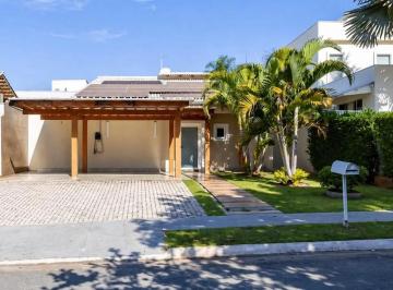 Casa · 230m² · 4 Quartos · 4 Vagas · OPORTUNIDADE - Casa térrea com 3 suítes e lazer completo por R$1.630.000