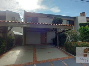 33d1b894939c30aba9972acd90bcde90b60d46b7 · Sobrado com 4 dormitórios à venda, 190 m² por R$ 1.300.000 - Higienópolis - São José do Rio Preto/SP