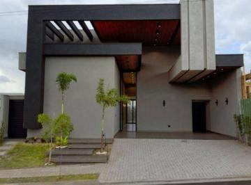 8b636479349a30c01fb4db8ffee5ea71e872aa6a · Casa à venda no Quinta do Lago 2 com 3 suítes e 2 vagas de garagem / Próximo a Represa Municipal