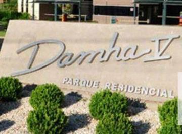 78673028f24bd4da3c64b9792f758be78bba8128 · Terreno à venda no Damha V com 854,50m² / Próximo a Represa municipal