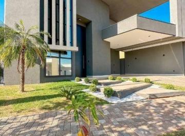 9c33e7defd863040056efd64b4d851a1bea2a8be · Casa à venda no Village Provence com 3 suítes e 2 vagas de garagem