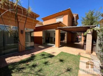 b4980782df49f019f6d052e91ff2fd6fe8b5f521 · Casa com 3 dormitórios à venda, 190 m² por R$ 1.800.000,00 - Jardim Moysés Miguel Haddad - São José 