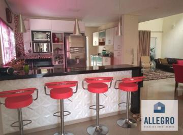 409b5157afc6b57801c4a885701959232435ebe3 · Casa com 3 dormitórios, 284 m² - venda por R$ 1.190.000,00 ou aluguel por R$ 5.900,00/mês - Village