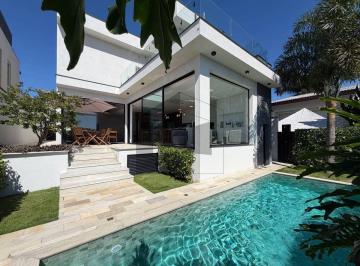 Casa · 266m² · 5 Quartos · 6 Vagas · Sobrado à Venda no Aruã Eco Park – Mogi das Cruzes/SP | Porteira Fechada | Piscina Aquecida| 5 Quart