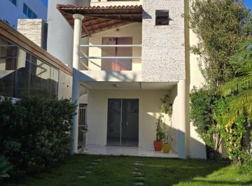 Casa Solta com 4 quartos mais 1 dependência completa no Miragem, Quintal Amplo e Sistema Solar · Casa Solta com 4 quartos mais 1 dependência completa no Miragem, Quintal Amplo e Sistema Solar
