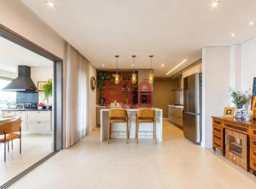 Apartamento · 133m² · 3 Quartos · 2 Vagas · Apartamento de luxo com 3 suítes e 2 vagas em Mirandópolis, São Paulo - SP!