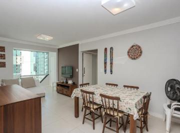 Apartamento · 93m² · 2 Quartos · 1 Vaga · Apartamento à venda no Centro em Balneário Camboriú.