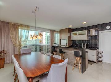 Apartamento · 117m² · 3 Quartos · 2 Vagas · Apartamento à venda no Pioneiros em Balneário Camboriú.