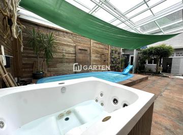 Hidromassagem e Piscina · Sobrado 4 quartos com piscina, sauna e área gourmet