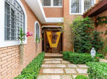 Casa · 641m² · 4 Quartos · 4 Vagas · Casa para venda e locação em Jardim Leonor com 4 quartos, sendo 2 suítes, 641m²