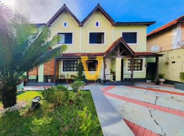 Casa · 93m² · 2 Quartos · 2 Vagas · Casa em condomínio para venda com 2 quartos, sendo 1 suíte, 93m²