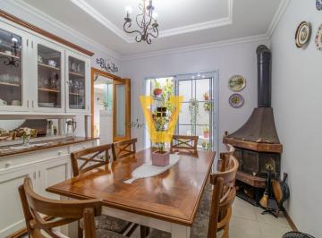 Casa · 151m² · 4 Quartos · 2 Vagas · Casa no condomínio Condomínio Vila Hípica para venda com 4 quartos, sendo 2 suítes, 151m²