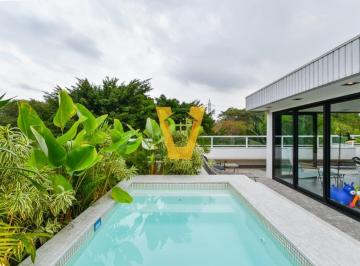 Apartamento · 260m² · 3 Quartos · 2 Vagas · Cobertura para venda em Alto de Pinheiros com 3 quartos, sendo 1 suíte, 260m²
