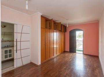 3819ab25-14ab-47ff-8192-df6a4f5293c2 · Confortável sobrado para venda em Vila Carolina com 4 quartos, sendo 1 suíte, 139m²