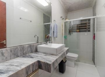 d9e7f5f1-7ecd-40ba-9867-5fa45091a56d · Aconchegante casa de vila para venda em Chácara Inglesa com 4 quartos, sendo 1 suíte, 350m²