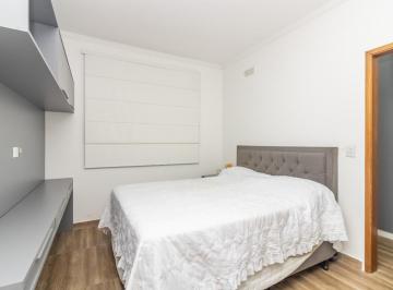 d1802a8e-eb41-41ee-ba21-850547e0130a · Versátil sobrado para venda em Vila Guedes com 3 quartos, sendo 3 suítes, 196m²