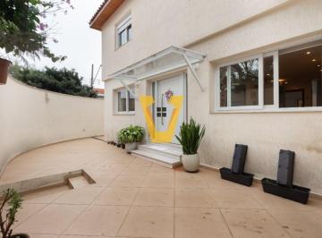 Casa · 210m² · 4 Quartos · 2 Vagas · Casa para venda em Parque São Domingos com 4 quartos, sendo 2 suítes, 210m²