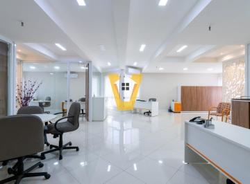 Comercial · 114m² · 4 Vagas · Conjunto comercial para venda em Jardim Caboré, 114m²