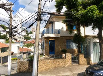 Comercial · 190m² · 2 Vagas · Casa comercial na Rua Outeiro da Cruz, N. 15 • 190 m²