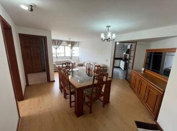 Apartamento de 2 quartos, Curitiba · Apartamento semimobiliado ao lado do parque Barigui