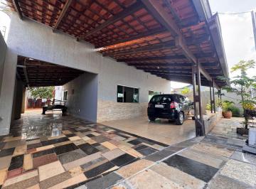 Casa de 2 quartos, Vicente Pires · Vende-se excelente casa localizada na Rua 04 de Vicente Pires, em região privilegiada. R$ 650.000,00