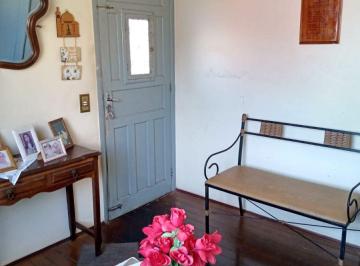 Casa de 7 quartos, Itapira · OPORTUNIDADE NO CENTRO – 2 CASAS NO MESMO TERRENO! IDEAL PARA MORAR E TER RENDA!