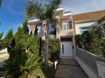 Casa · 225m² · 3 Quartos · 4 Vagas · Casa à venda em Sorocaba, Condomínio Campos do Conde, com 3 suítes, com 225 m²