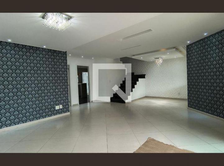 Foto do imóvel - Casa em condomínio para alugar com 3 quartos, churrasqueira, jardim e closet
