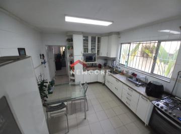 Casa · 237m² · 3 Quartos · 3 Vagas · Sobrado em  Rua Déa Fongaro - Rudge Ramos - São Bernardo do Campo/SP