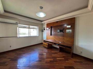 Apartamento · 210m² · 4 Quartos · 2 Vagas · Alugo apartamento amplo no Centro- Itaúna/Mg!!