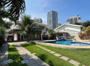 Casa · 715m² · 4 Quartos · 5 Vagas · CASA TRIPLEX DE ALTO PADRÃO NO CONDOMÍNIO SANTA LÚCIA | BARRA DA TIJUCA - 4 suítes