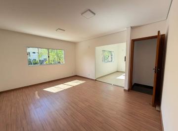 Casa · 119m² · 3 Quartos · 1 Vaga · Oportunidade: Apartamento Completo com 03 Quartos e Garagem