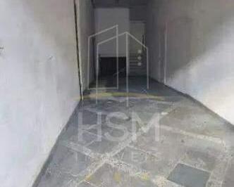 Comercial · 231m² · 2 Vagas · Salão térreo para locação com 2 vagas de garagem.